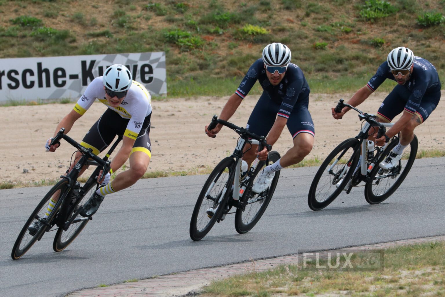 XRace im Rückspiegel fluxrc team